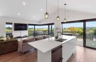 4a Pikitea Road, Mangere Bridge