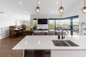 4a Pikitea Road, Mangere Bridge