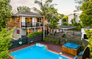 14A Kowhai Road, Campbells Bay