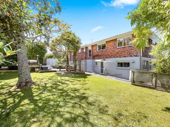 14A Kowhai Road, Campbells Bay