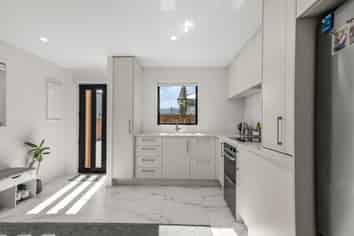 1/320 Oxford Terrace, Avalon