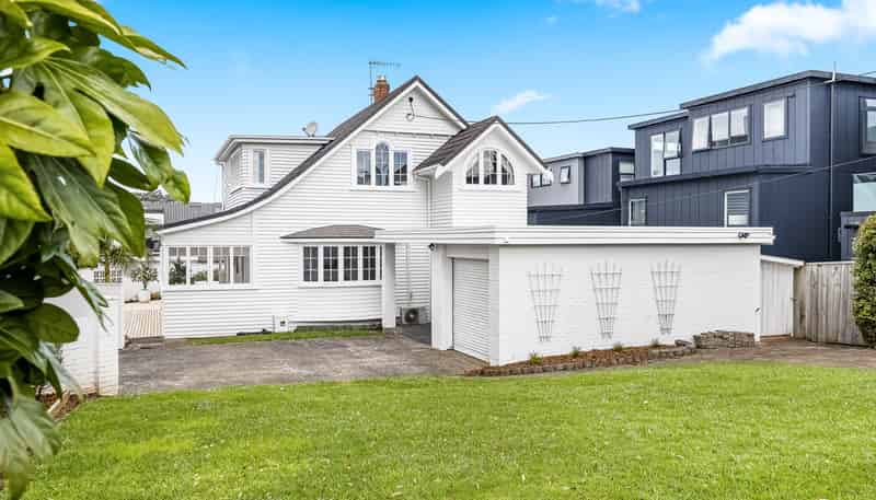 203 Hurstmere Road, Takapuna