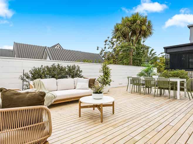 203 Hurstmere Road, Takapuna