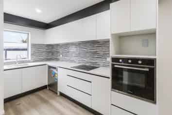 40b Estuary Road, Weymouth