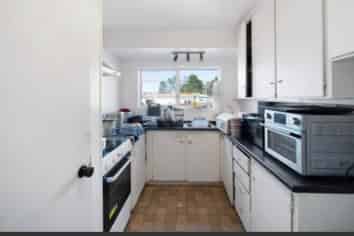 198 Hillside Road, Papatoetoe