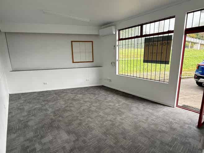 The Perfect Unit on Kenepuru Drive