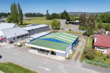 Commercial Shop/Warehouse for Sale 