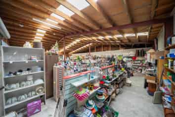Commercial Shop/Warehouse for Sale 