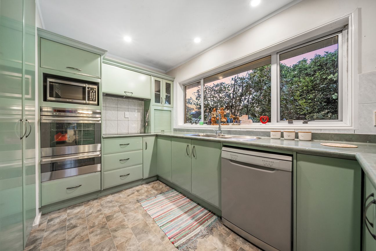 Must be Sold - Enquire Now! - Vista 2