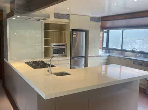 3 Treetop Lane, Paparangi