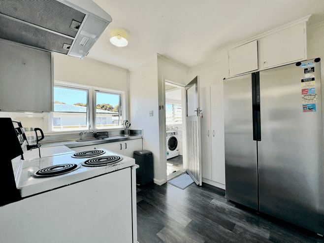 714b Murdoch Road East, Akina