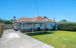 714b Murdoch Road East, Akina