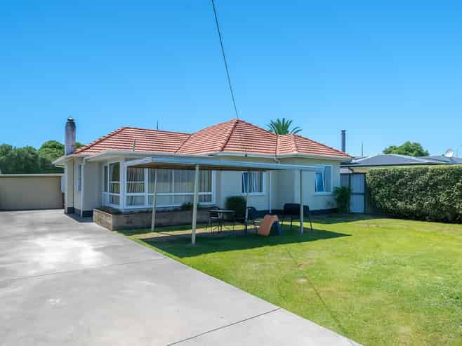 714b Murdoch Road East, Akina