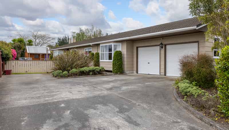 29 Oak Street, Masterton