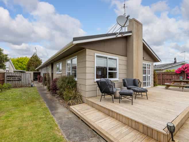 29 Oak Street, Masterton