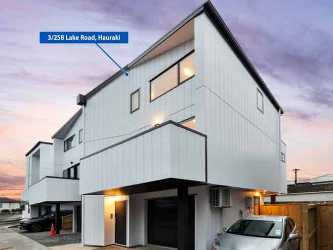 3/258 Lake Road, Takapuna