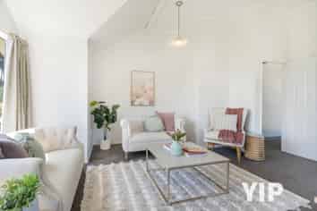 5 Pimlico Place, Newlands