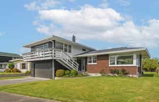 6 Anaru Place, Awapuni