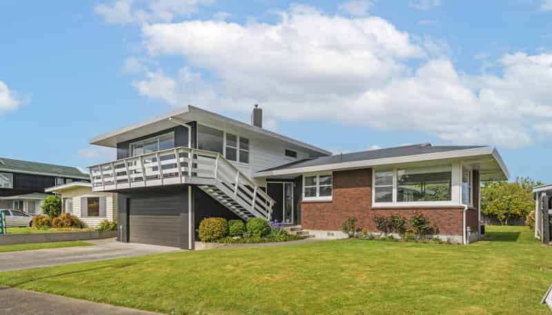 6 Anaru Place, Awapuni