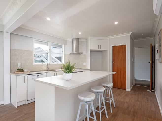 6 Anaru Place, Awapuni