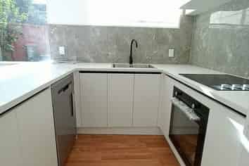 2/32 Tarawera Terrace, St Heliers