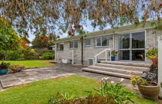 12 Windsor Avenue, KAMO