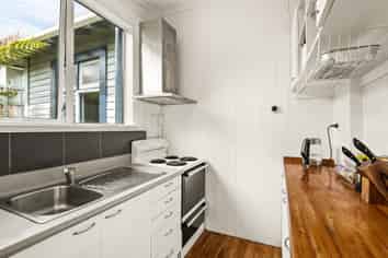 15 James Street, North East Valley