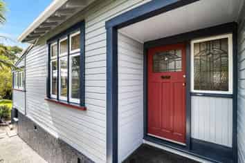 15 James Street, North East Valley