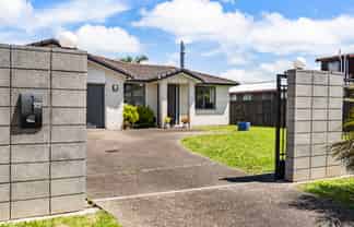 22 Waimai Avenue, Weymouth