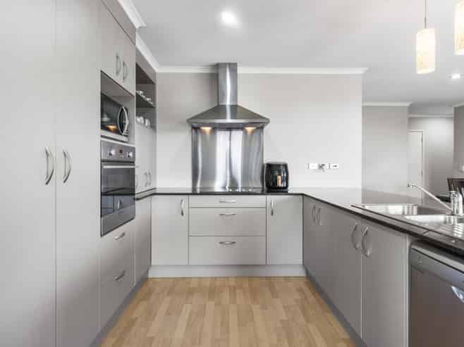 22 Waimai Avenue, Weymouth