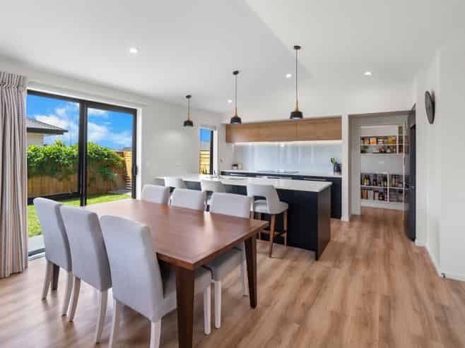 14 Lesser Close, Rolleston