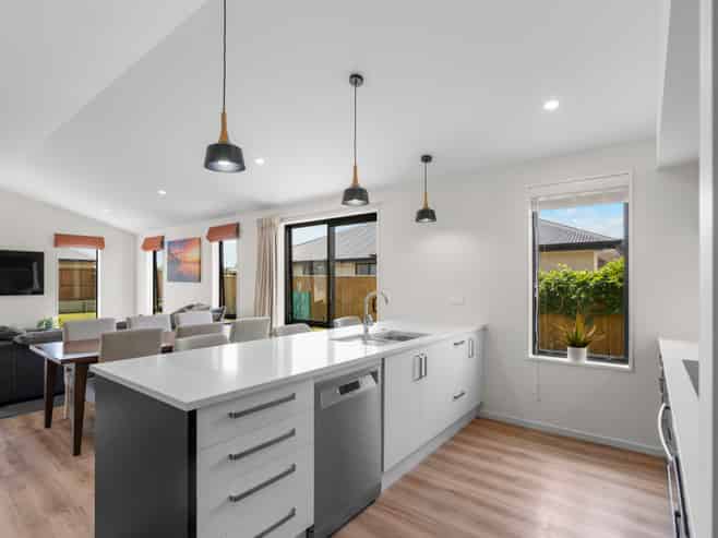 14 Lesser Close, Rolleston