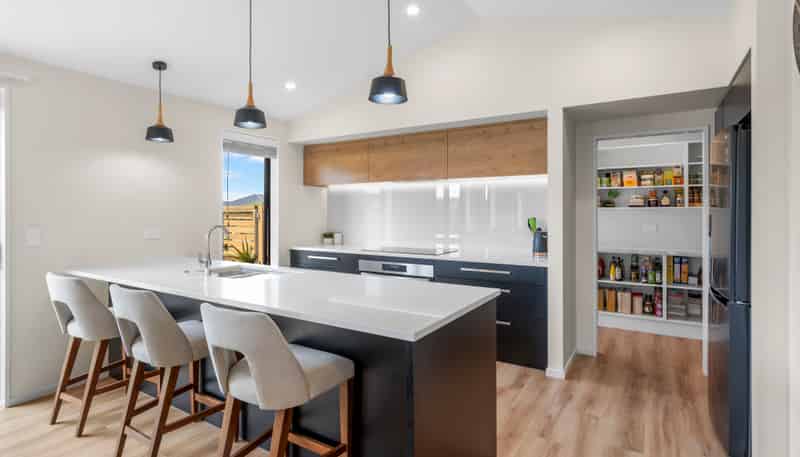 14 Lesser Close, Rolleston