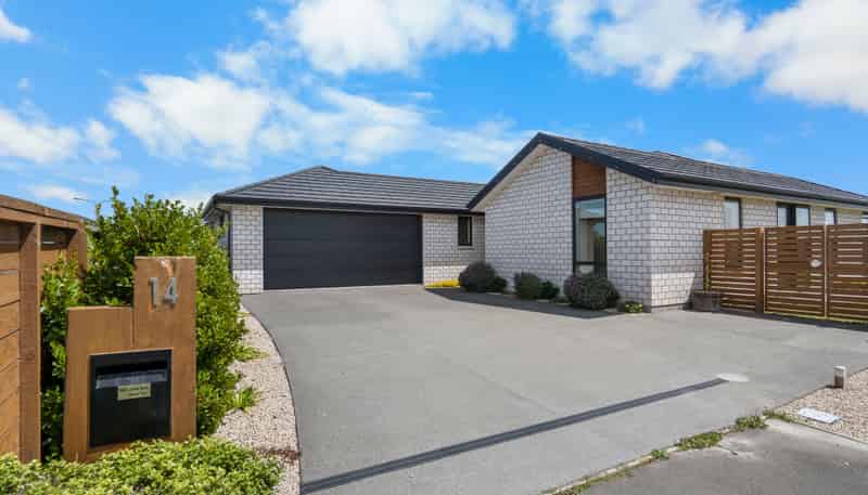 14 Lesser Close, Rolleston