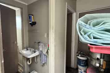 Auto / Workshop Space - Ryan Place