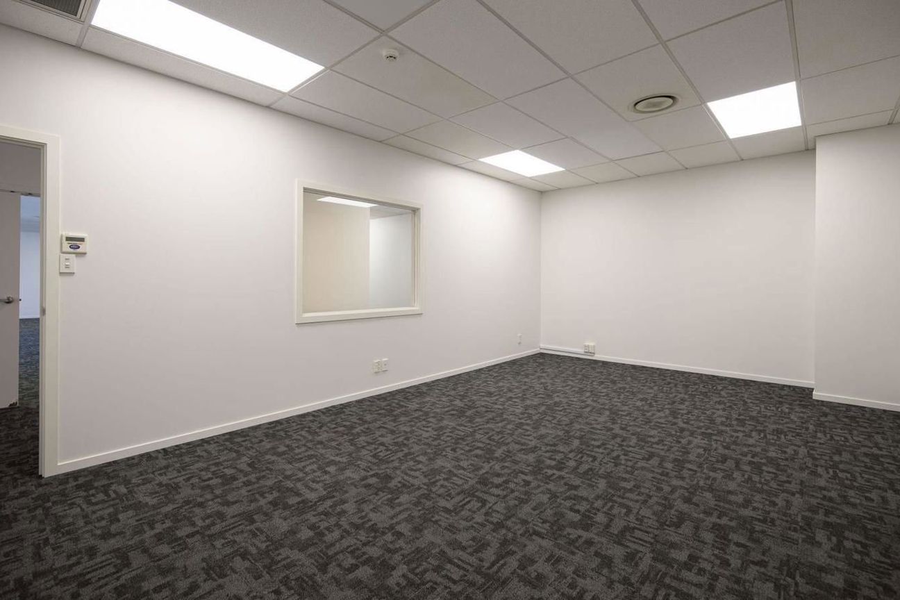 Prime Fringe CBD Office - High Exposure! – další