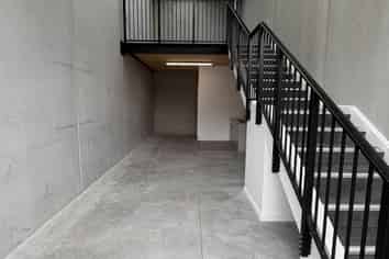 Versatile 65sqm Unit - Perfect for Business