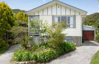 62 Antrim Crescent, Wainuiomata