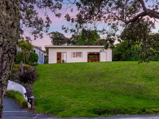 16 Dalton Road, Snells Beach