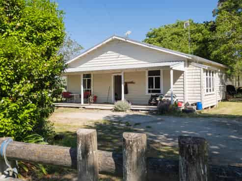 110 Te Hau Road, Whatatutu