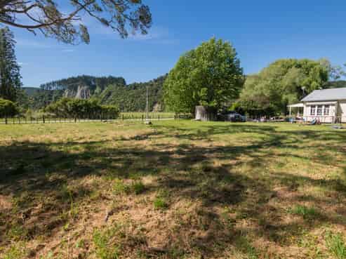 110 Te Hau Road, Whatatutu