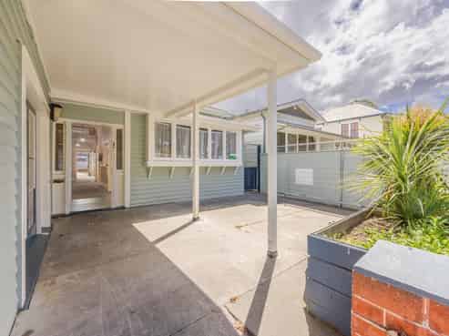 25 Clive Square West, Napier South