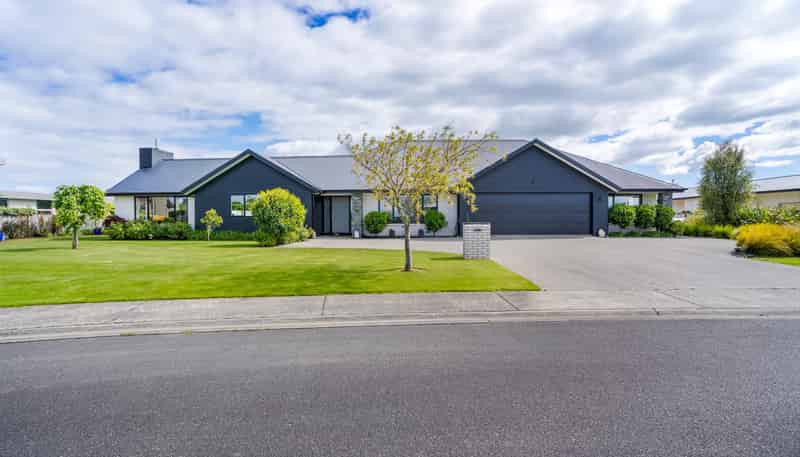 28 Talboys Drive, Winton