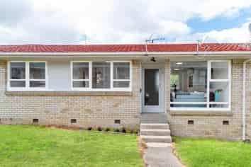 2/295A Blockhouse Bay Road, Avondale