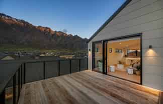 8 Southdown Road, Hanley's Farm, Jacks Point