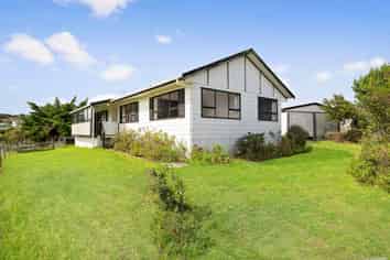 77 & 86 Matija Place, Red Beach