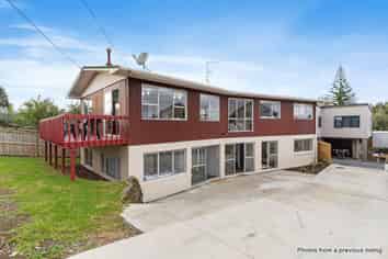 16 Manuka Road, Glenfield