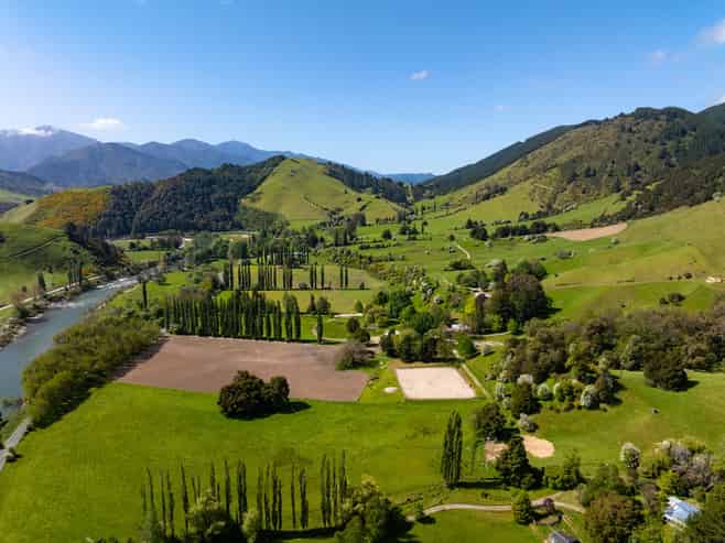 2323 Motueka Valley Highway, Ngatimoti