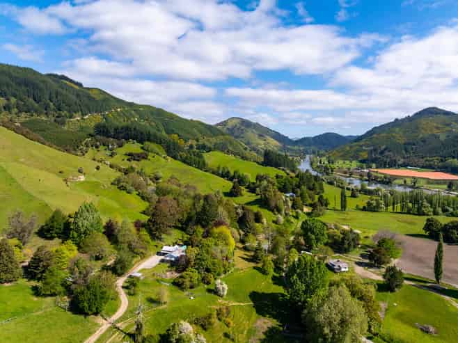 2323 Motueka Valley Highway, Ngatimoti