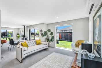 11 Florence Drive, LINCOLN